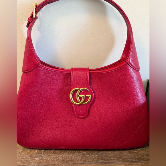 Stunning Gucci Aphrodite Medium Bag in Hard to Find Red - Picture 2 of 12